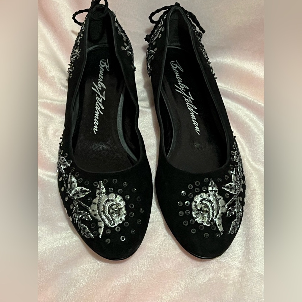 Beverly Feldman Flats: Size : 8M